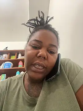 Goddess Nafeesha online show from November 5, 5:49 pm