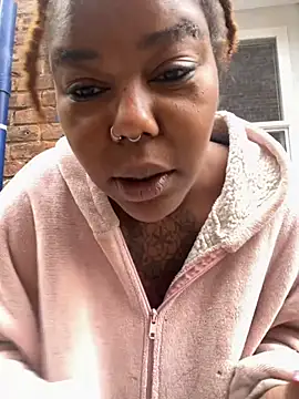 Goddess Nafeesha online show from October 15, 7:33 pm