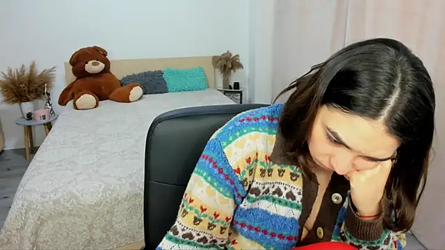 Snapshot of Alexa_Dolly12 chatting on March 4, 8:57 am Alexa Dolly12 online show from March 4, 8:57 am