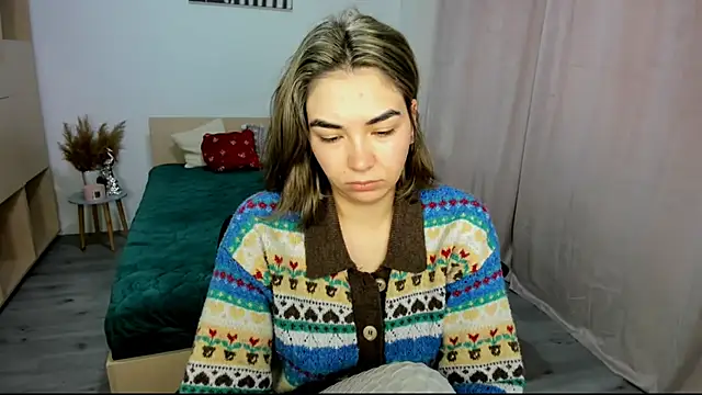 Alexa Dolly12 online show from December 19, 8:17 am