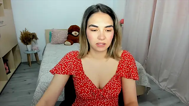 Alexa Dolly12 online show from June 18, 6:34 am