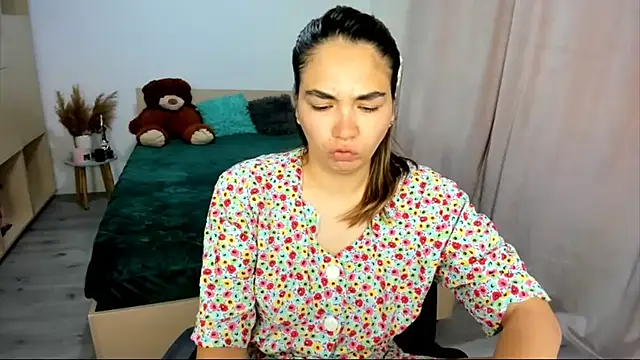 Snapshot of Alexa_Dolly12 chatting on September 24, 6:20 am Alexa Dolly12 online show from September 24, 6:20 am