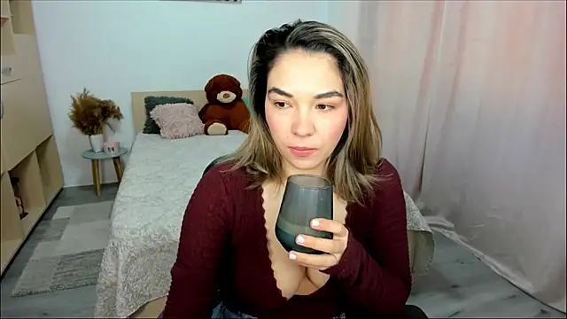 Alexa Dolly12 online show from March 26, 8:01 am