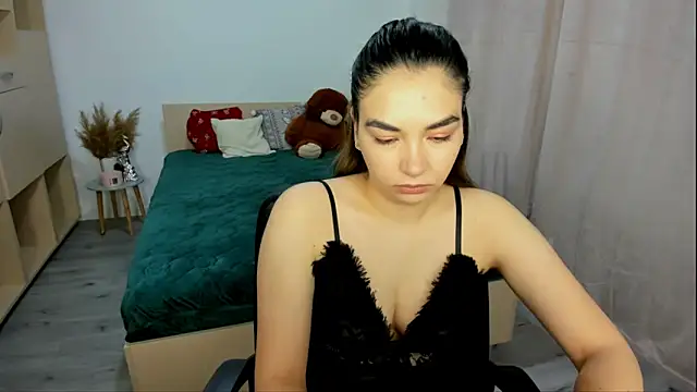 Alexa Dolly12 online show from December 4, 6:56 am