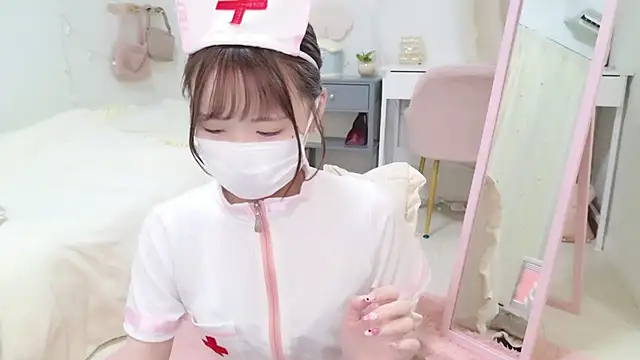 Snapshot of Sayuringo_ chatting on February 18, 2:16 pm Sayuringo  online show from February 18, 2:16 pm