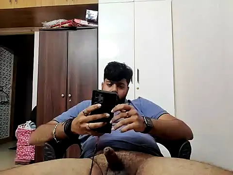 Snapshot of Hornie_small_Dick01 chatting on February 5, 1:54 pm Hornie small Dick01 online show from February 5, 1:54 pm
