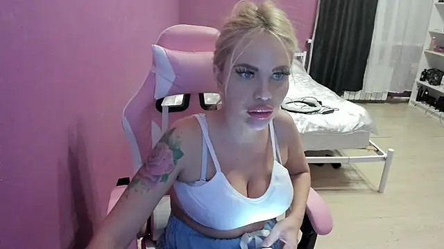 Lika8234 online show from September 18, 8:12 pm