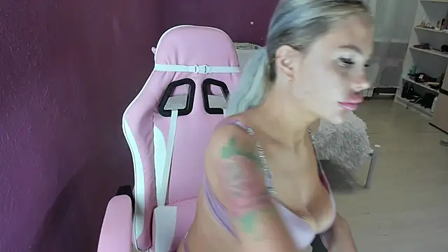 Lika8234 online show from October 19, 3:04 pm