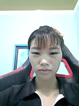 Snapshot of Lonalysexy chatting on July 13, 8:35 am Lonalysexy online show from July 13, 8:35 am
