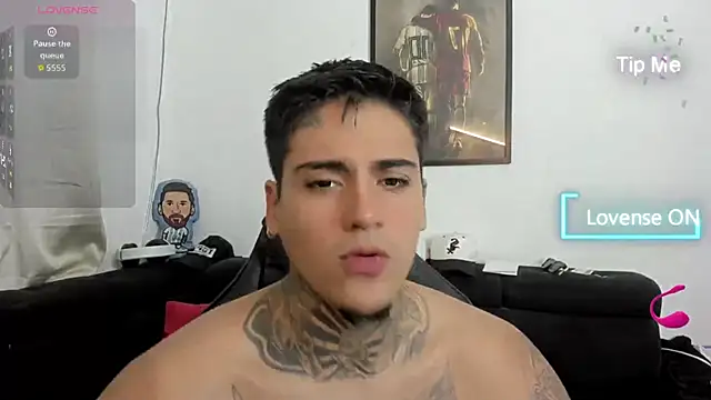 Snapshot of mad_maxxx2 chatting on November 20, 11:14 pm mad maxxx2 online show from November 20, 11:14 pm