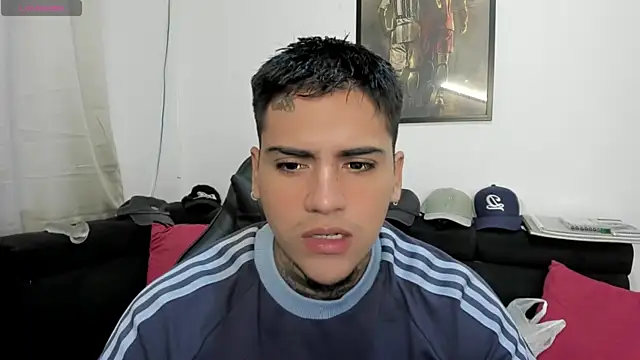 Snapshot of mad_maxxx2 chatting on November 6, 11:58 am mad maxxx2 online show from November 6, 11:58 am