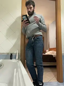 fisicato online show from December 3, 4:50 pm