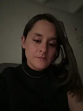 Alice milf  online show from May 5, 10:02 pm