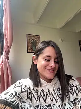Snapshot of Alice_milf_ chatting on May 15, 5:55 pm Alice milf online show from May 15, 5:55 pm