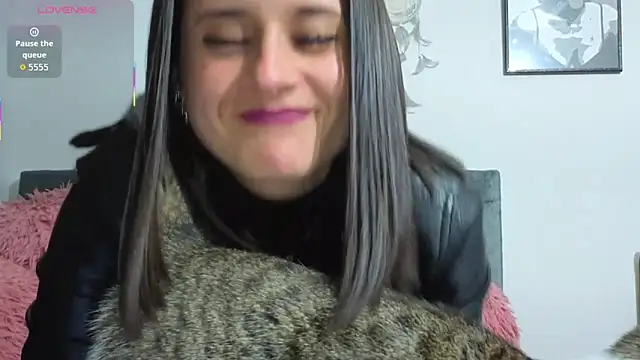 Snapshot of Alice_milf_ chatting on October 1, 3:16 pm Alice milf online show from October 1, 3:16 pm