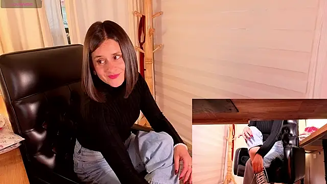 Alice milf  online show from November 10, 11:04 am