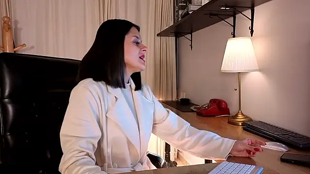 Alice milf  online show from January 18, 11:13 am