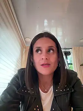 Alice milf  online show from January 14, 8:56 pm