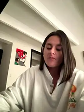 Alice milf  online show from January 15, 4:32 pm