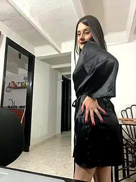Snapshot of Alice_milf_ chatting on September 9, 11:08 am Alice milf online show from September 9, 11:08 am