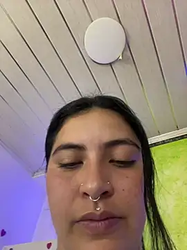  luna torres online show from May 5, 12:30 pm