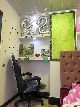  luna torres online show from April 10, 12:23 pm