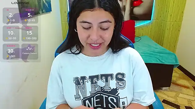  luna torres online show from December 22, 2:28 pm