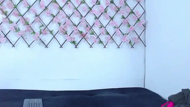 tiffany gomez9 online show from March 27, 1:45 pm