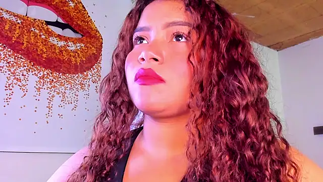 Snapshot of loly_marce chatting on March 3, 9:05 pm loly marce online show from March 3, 9:05 pm