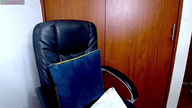 Melikasweetz online show from April 16, 5:14 pm