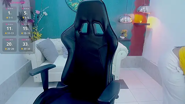 Snapshot of Melikasweetz chatting on March 1, 5:24 pm Melikasweetz online show from March 1, 5:24 pm