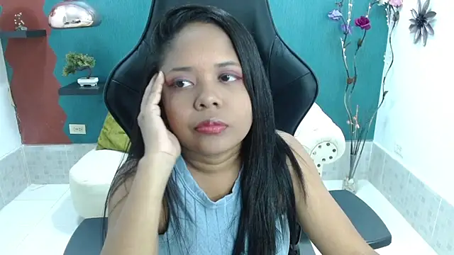 Snapshot of Melikasweetz chatting on February 28, 1:14 pm Melikasweetz online show from February 28, 1:14 pm