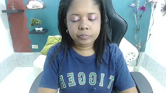 Snapshot of Melikasweetz chatting on February 26, 5:31 pm Melikasweetz online show from February 26, 5:31 pm