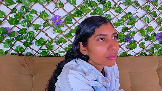 Snapshot of taty_miller chatting on February 20, 3:36 pm taty miller online show from February 20, 3:36 pm