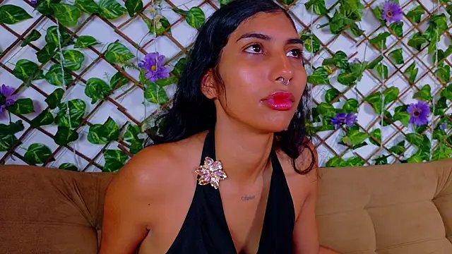 Snapshot of taty_miller chatting on February 8, 1:20 pm taty miller online show from February 8, 1:20 pm