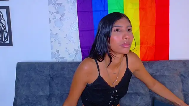 Snapshot of taty_miller chatting on June 24, 8:28 pm taty miller online show from June 24, 8:28 pm