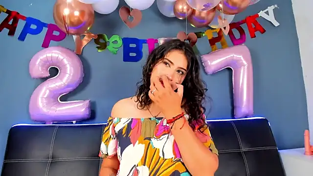 Snapshot of purplay_98 chatting on November 26, 12:21 am purplay 98 online show from November 26, 12:21 am