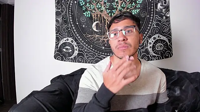 JayMarcos  online show from October 26, 4:35 am