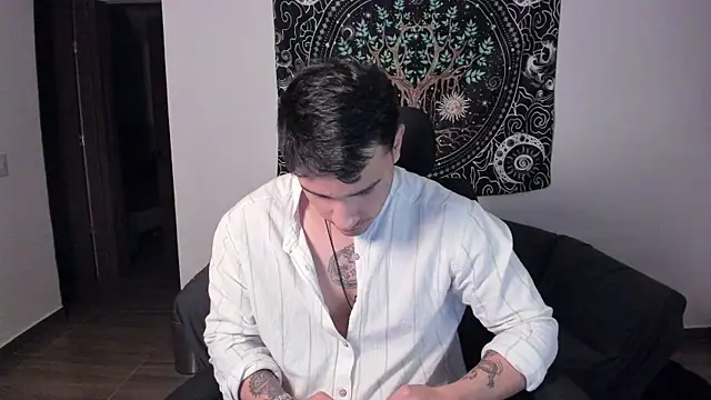 JayMarcos  online show from February 1, 1:55 am