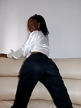 AbbyTomson online show from October 20, 6:08 pm