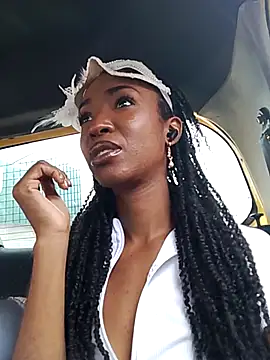 AbbyTomson online show from October 31, 4:03 pm