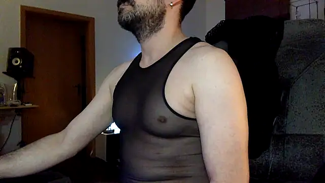 tomz0819 online show from March 23, 10:09 pm