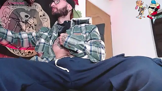 Snapshot of ren_stipee chatting on November 19, 4:01 am ren stipee online show from November 19, 4:01 am