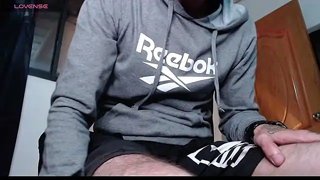 Snapshot of ren_stipee chatting on March 18, 1:13 am ren stipee online show from March 18, 1:13 am