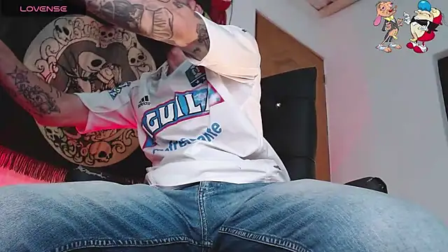 Snapshot of ren_stipee chatting on September 24, 10:38 pm ren stipee online show from September 24, 10:38 pm