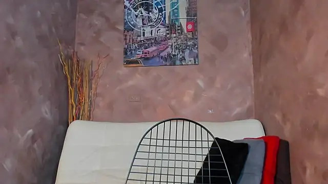 emma-hiill online show from October 17, 8:32 pm