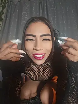 emma-hiill online show from March 22, 12:47 am