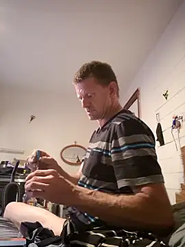 BigDDave6979 online show from April 22, 7:48 am