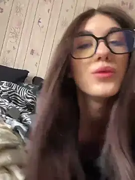 toooyour online show from March 18, 5:56 am