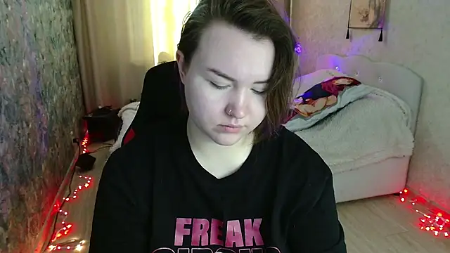 Jenny Fox online show from April 18, 3:42 am